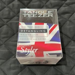 Tangle Teezer on the go detangling brush